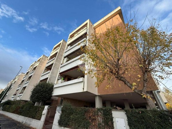 appartamento in vendita a Roma in zona Tuscolano