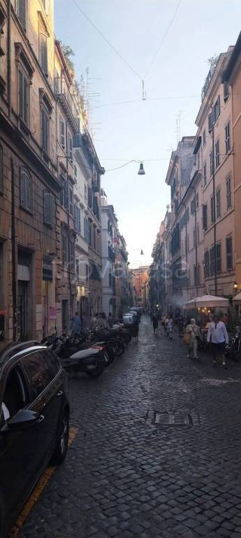 appartamento in vendita a Roma in zona Rione Monti/Campitelli