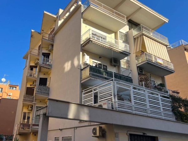 appartamento in vendita a Roma in zona Gianicolense