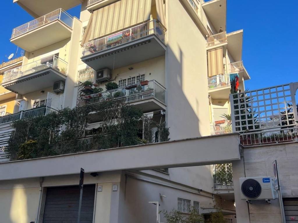 appartamento in vendita a Roma in zona Gianicolense