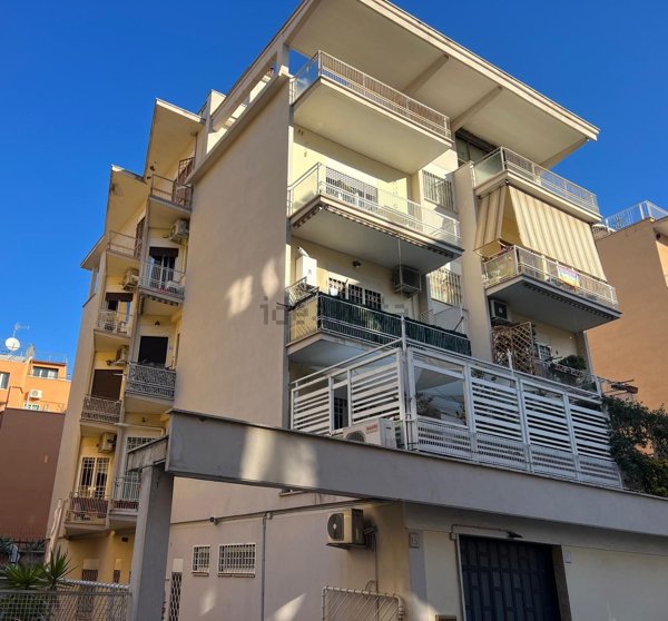 appartamento in vendita a Roma in zona Gianicolense