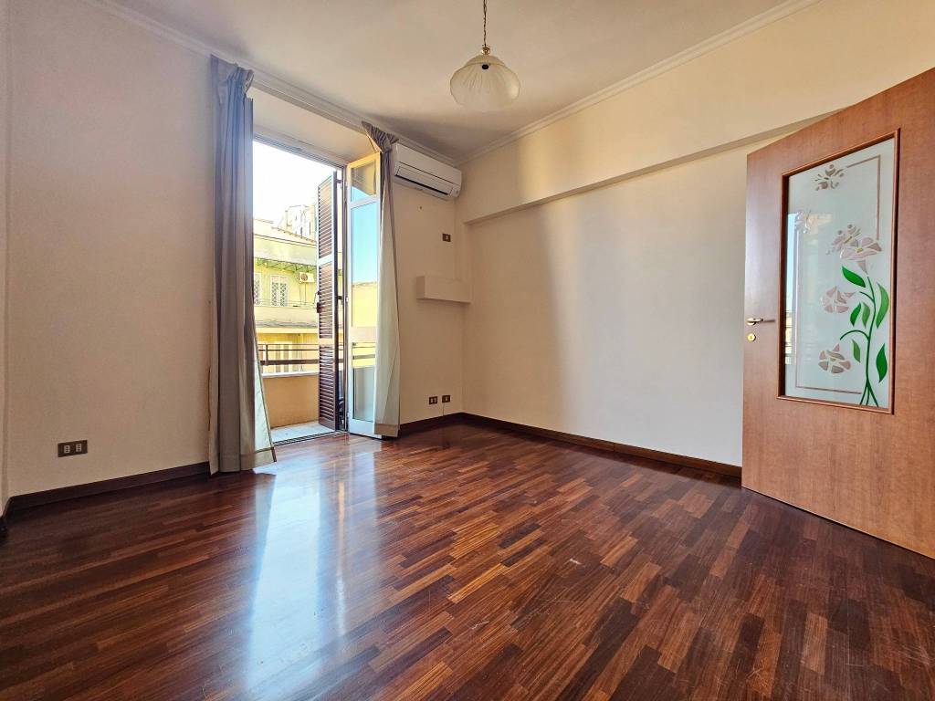 appartamento in vendita a Roma in zona Tuscolano