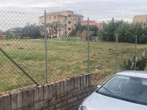 negozio in vendita a Roma in zona Tor Vergata/Torrenova