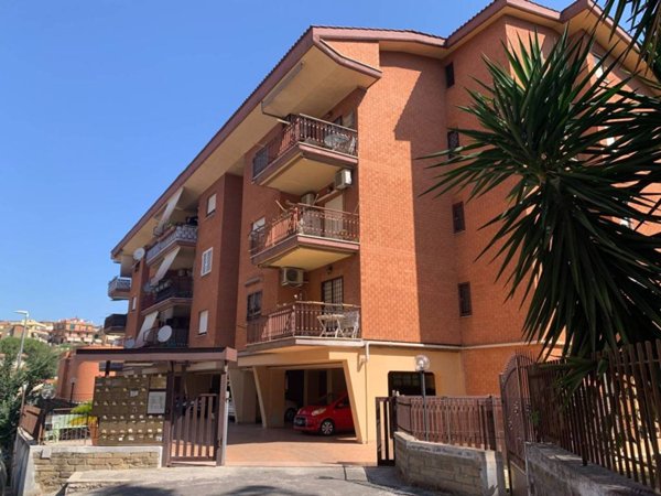 appartamento in vendita a Roma in zona Rione Borgo