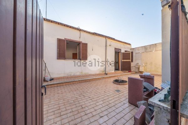 appartamento in vendita a Roma in zona Romanina