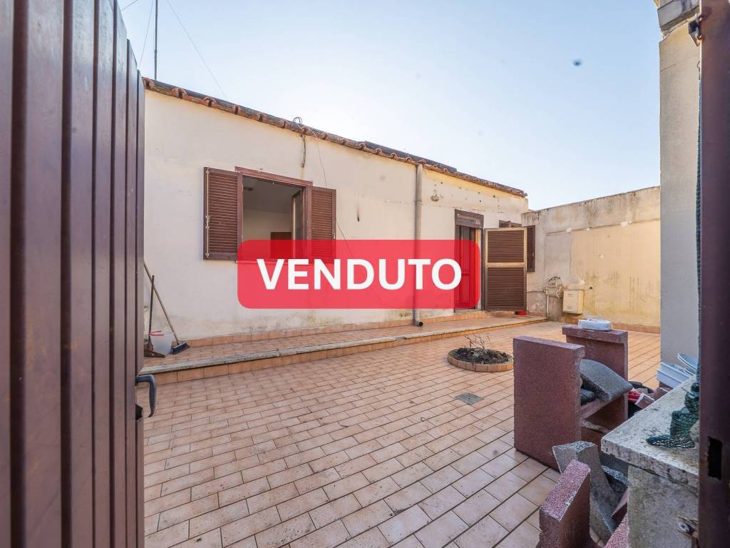 appartamento in vendita a Roma in zona Romanina