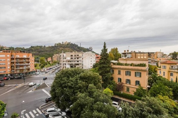 appartamento in vendita a Roma in zona Della Vittoria