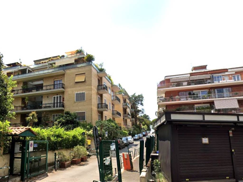 appartamento in vendita a Roma in zona Tor di Quinto