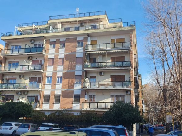 appartamento in vendita a Roma in zona Ostia