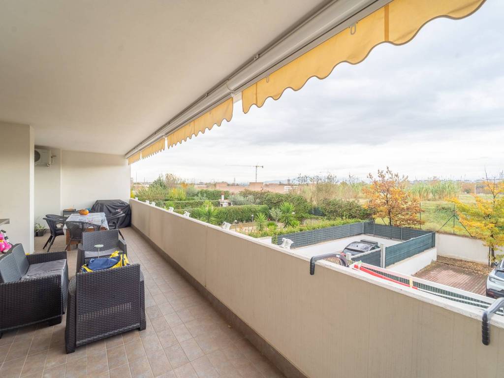 appartamento in vendita a Roma in zona Torre Maura