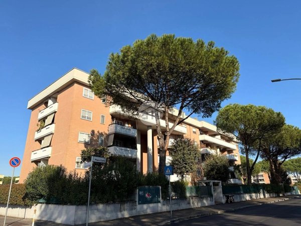 appartamento in vendita a Roma in zona Ponte di Nona