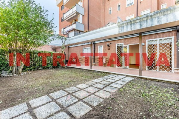 appartamento in vendita a Roma in zona Selva Candida