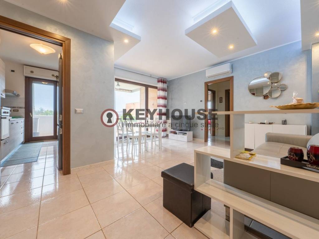 appartamento in vendita a Roma in zona Torrino