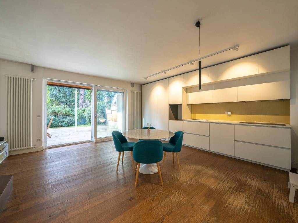 casa indipendente in vendita a Roma in zona Della Vittoria