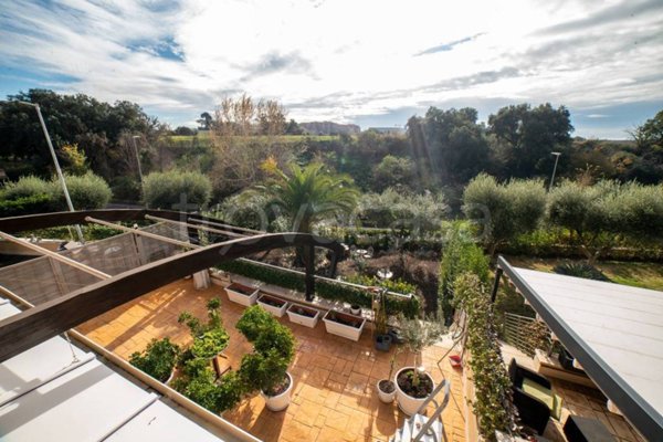 casa indipendente in vendita a Roma in zona Corviale