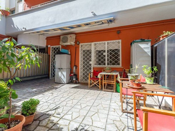 appartamento in vendita a Roma in zona Ostia Antica