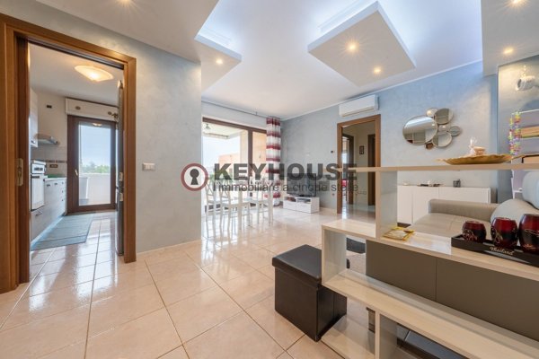 appartamento in vendita a Roma in zona Torrino