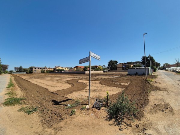 terreno edificabile in vendita a Roma in zona Acilia