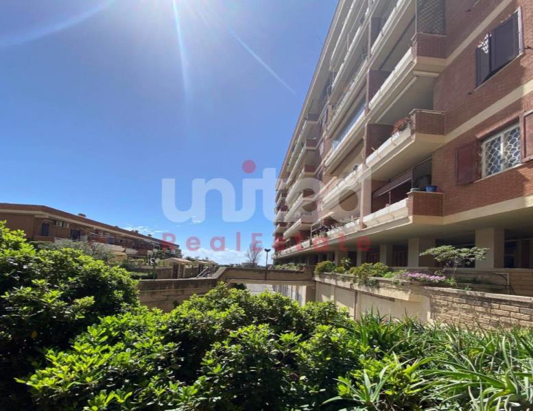 appartamento in vendita a Roma in zona Castel Fusano