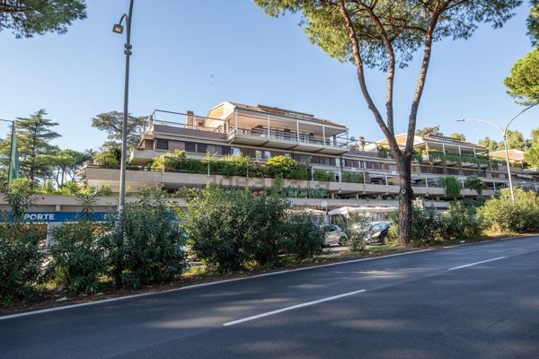 appartamento in vendita a Roma in zona Giuliano Dalmata
