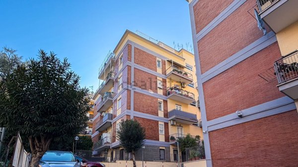 appartamento in vendita a Roma in zona Portuense