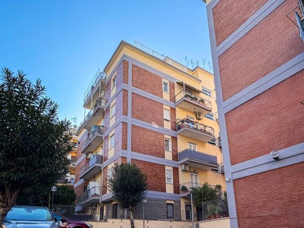 appartamento in vendita a Roma in zona Portuense
