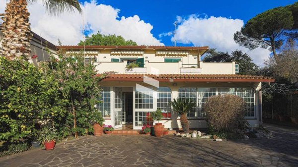 casa indipendente in vendita a Roma in zona Castel di Leva