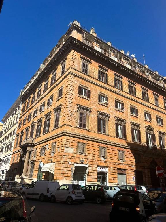 appartamento in vendita a Roma in zona Ludovisi/Sallustiano