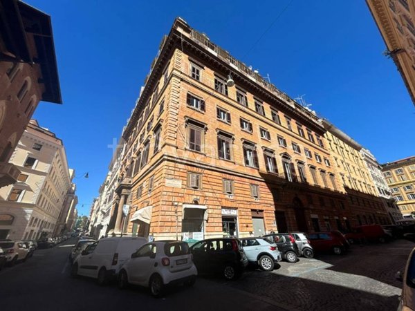 appartamento in vendita a Roma in zona Ludovisi/Sallustiano