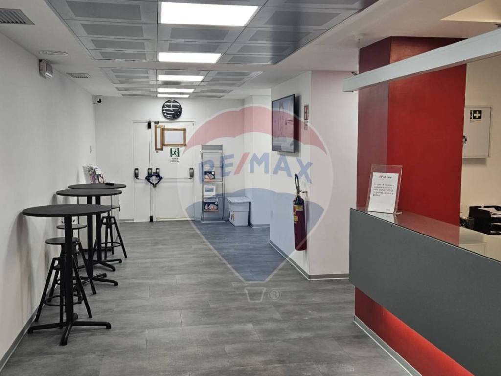 ufficio in vendita a Roma in zona EUR