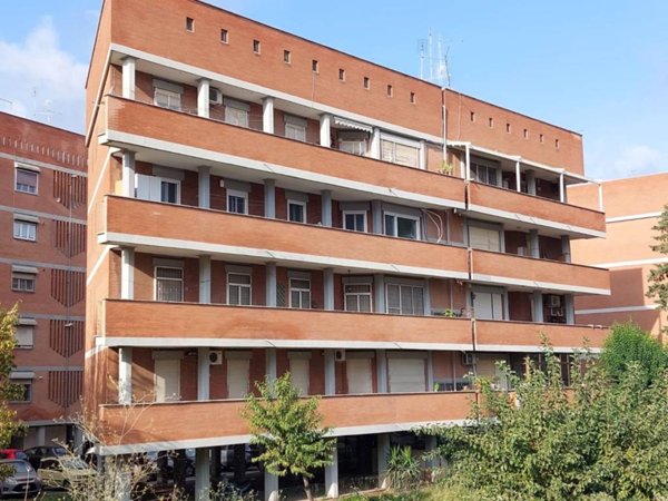 appartamento in vendita a Roma in zona Torrino
