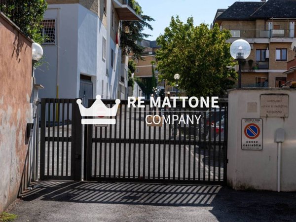 appartamento in vendita a Roma in zona Della Vittoria