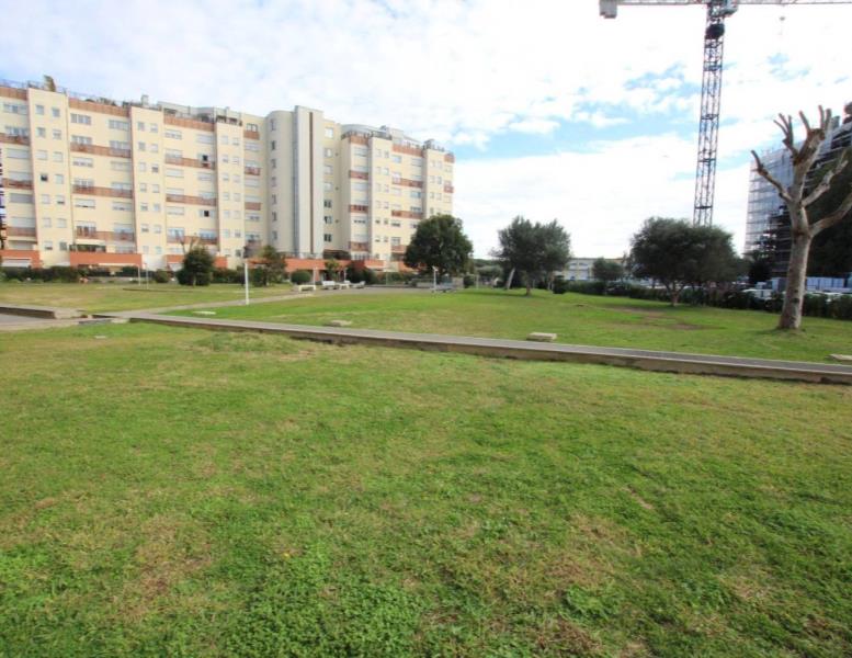 appartamento in vendita a Roma in zona Ostia