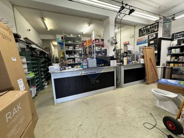 negozio in vendita a Roma