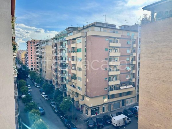 appartamento in vendita a Roma in zona Tuscolano