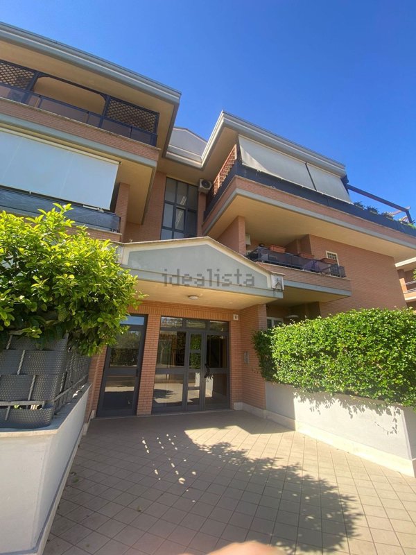 appartamento in vendita a Roma in zona Osteria del Curato