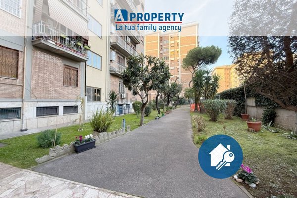 appartamento in vendita a Roma in zona Don Bosco