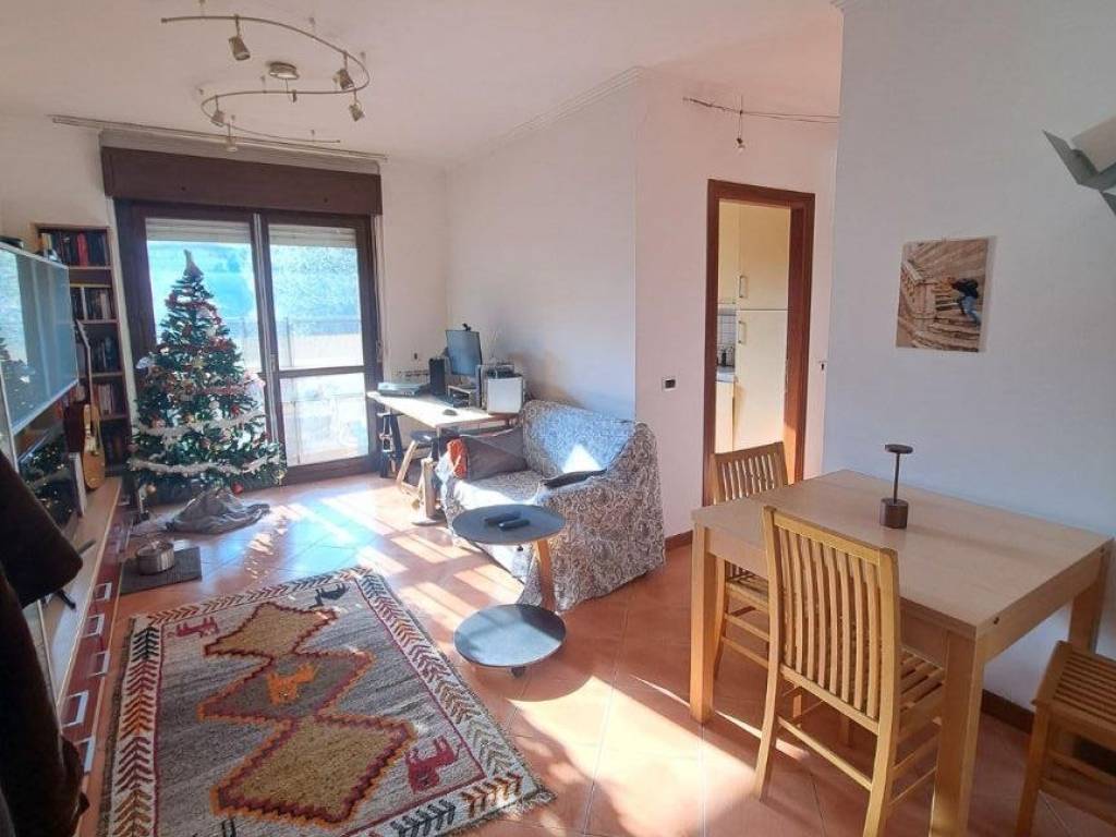 appartamento in vendita a Roma in zona Ponte di Nona