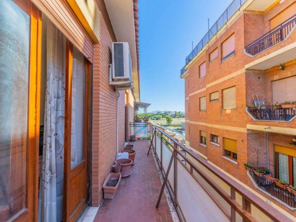 appartamento in vendita a Roma in zona Tor Vergata/Torrenova