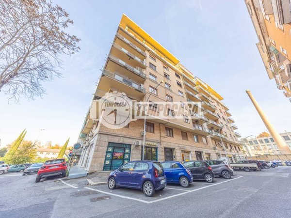 appartamento in vendita a Roma in zona Ostiense