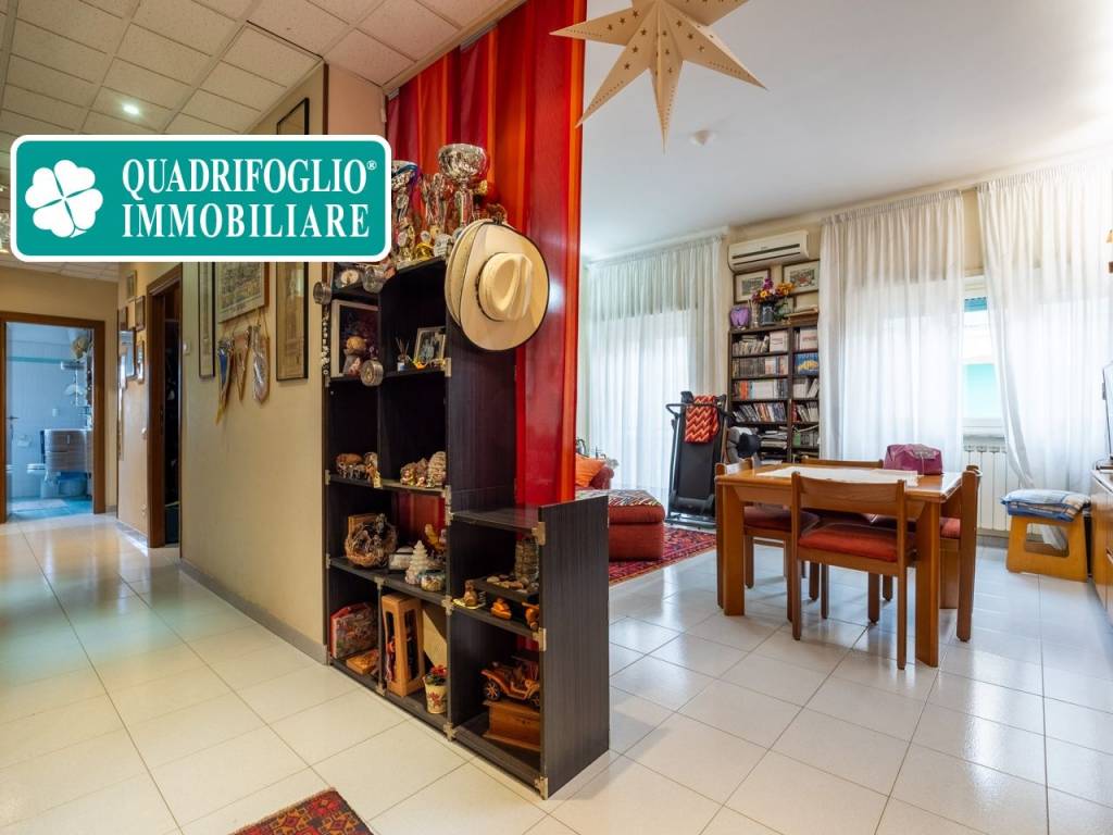 appartamento in vendita a Roma in zona Ostia