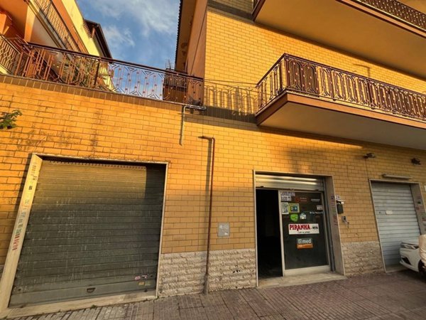 negozio in vendita a Roma in zona Borghesiana