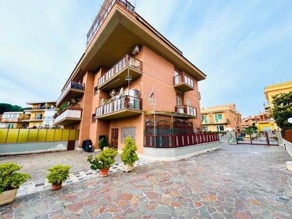 appartamento in vendita a Roma in zona Aurelio