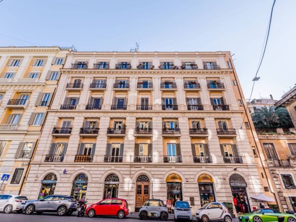 appartamento in vendita a Roma in zona Rione Monti/Campitelli