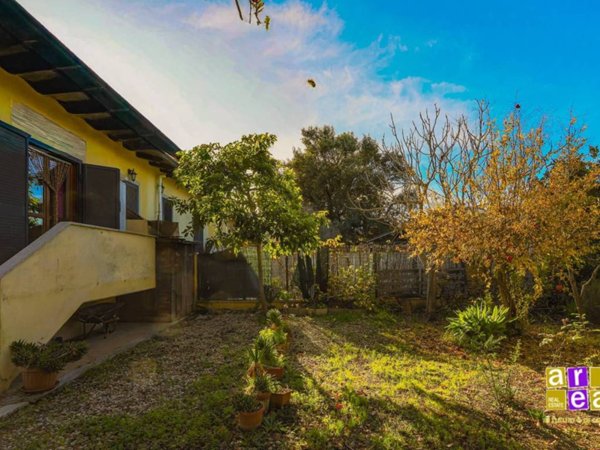 casa indipendente in vendita a Roma in zona Ostiense