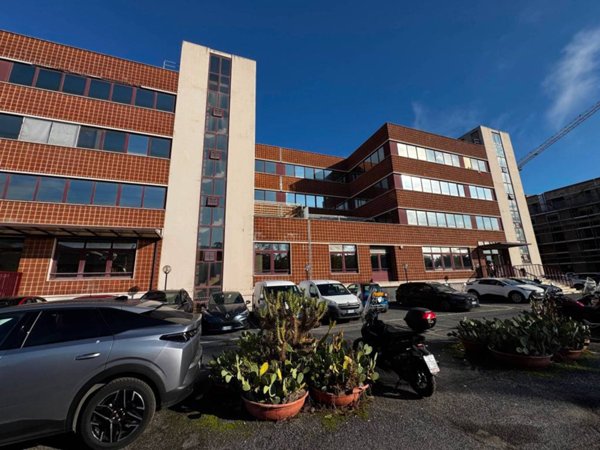 ufficio in vendita a Roma in zona Monte Sacro/Talenti