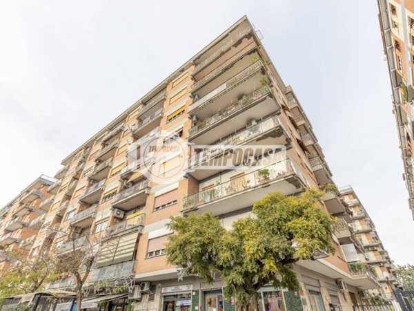 appartamento in vendita a Roma in zona Cinecittà