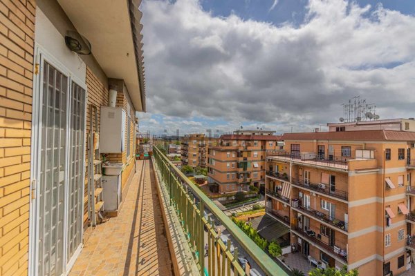 appartamento in vendita a Roma in zona Prenestino-Centocelle