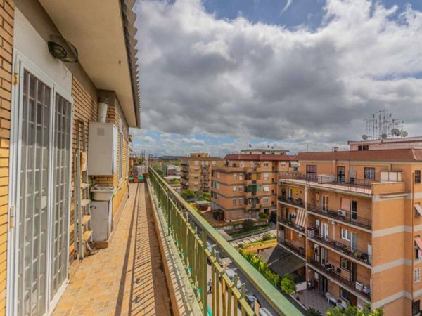 appartamento in vendita a Roma in zona Prenestino-Centocelle