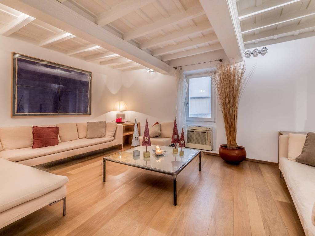 appartamento in vendita a Roma in zona Centro Storico